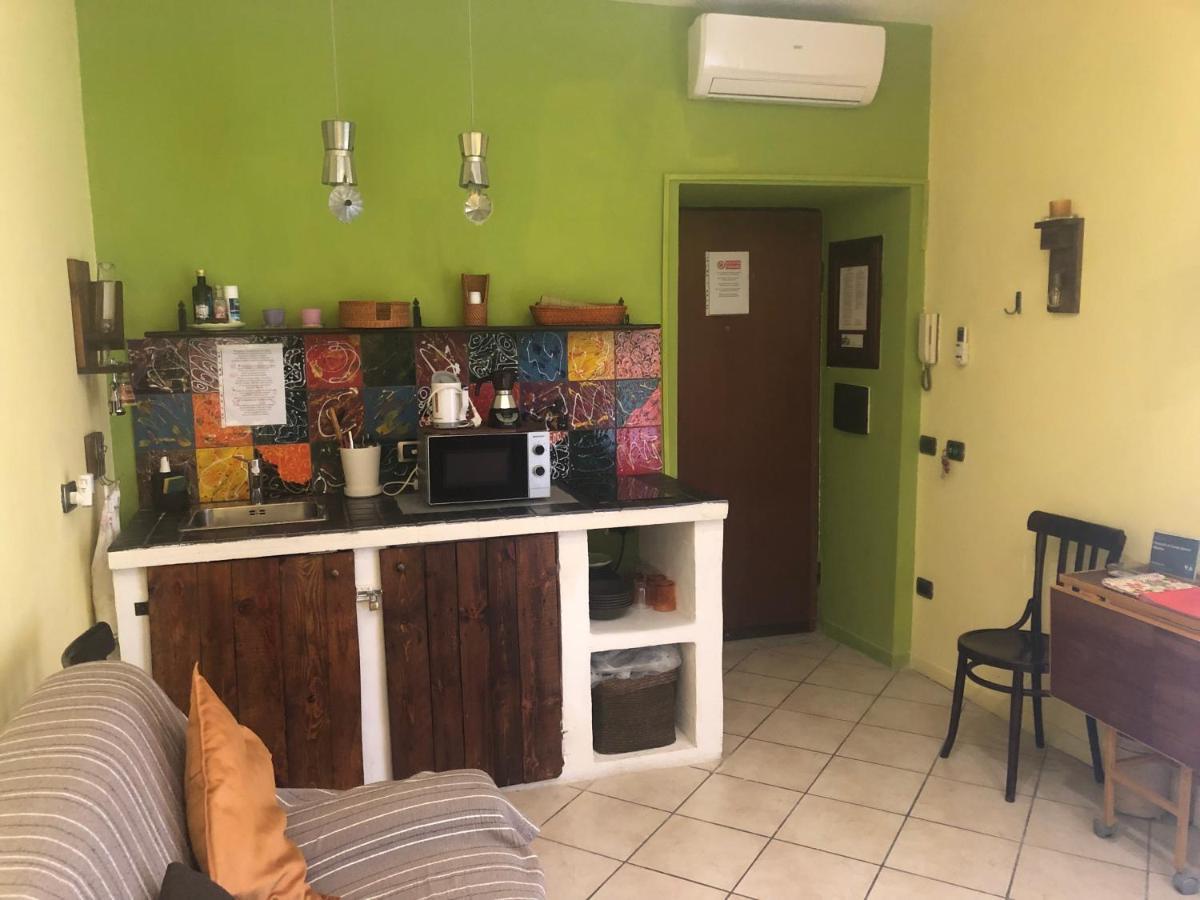 Pangsapuri 54 m² dengan 1 bilik tidur dan 1 bilik mandi peribadi di Vomero Naples Luaran gambar