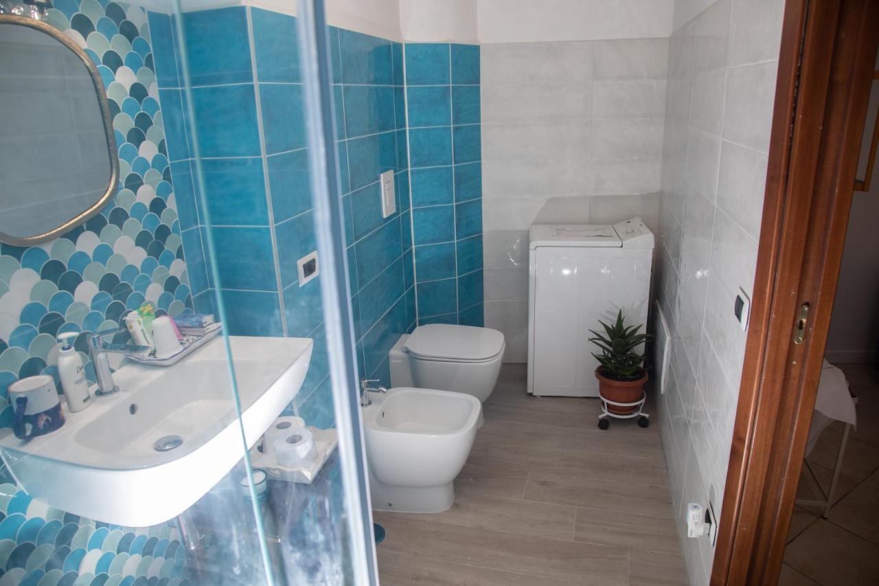 Pangsapuri 54 m² dengan 1 bilik tidur dan 1 bilik mandi peribadi di Vomero Naples Luaran gambar
