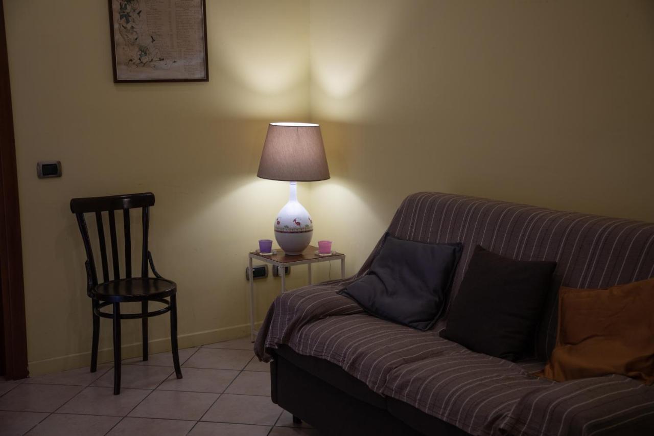 Pangsapuri 54 m² dengan 1 bilik tidur dan 1 bilik mandi peribadi di Vomero Naples Luaran gambar